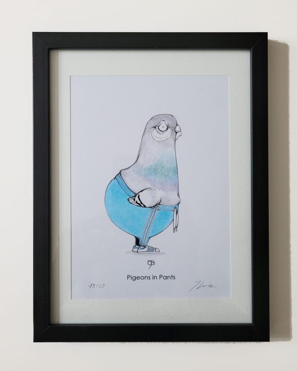 Handkolorierter Kunstdruck "Pigeon in Pants" - hellblau