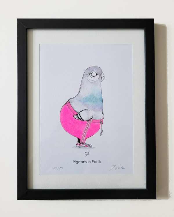 Handkolorierter Kunstdruck "Pigeon in Pants" - pink